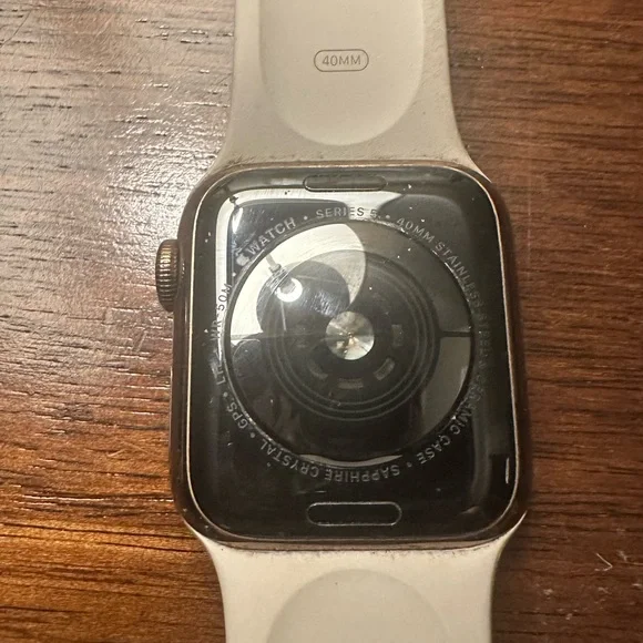 Apple Watch Series 5 GPS + Cellular, 40mm, Gold Stainless Steel Case Stone Band - Picture 2 of 3